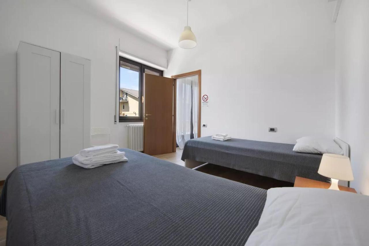 Civico 22 Apartamento Peschiera del Garda Exterior foto
